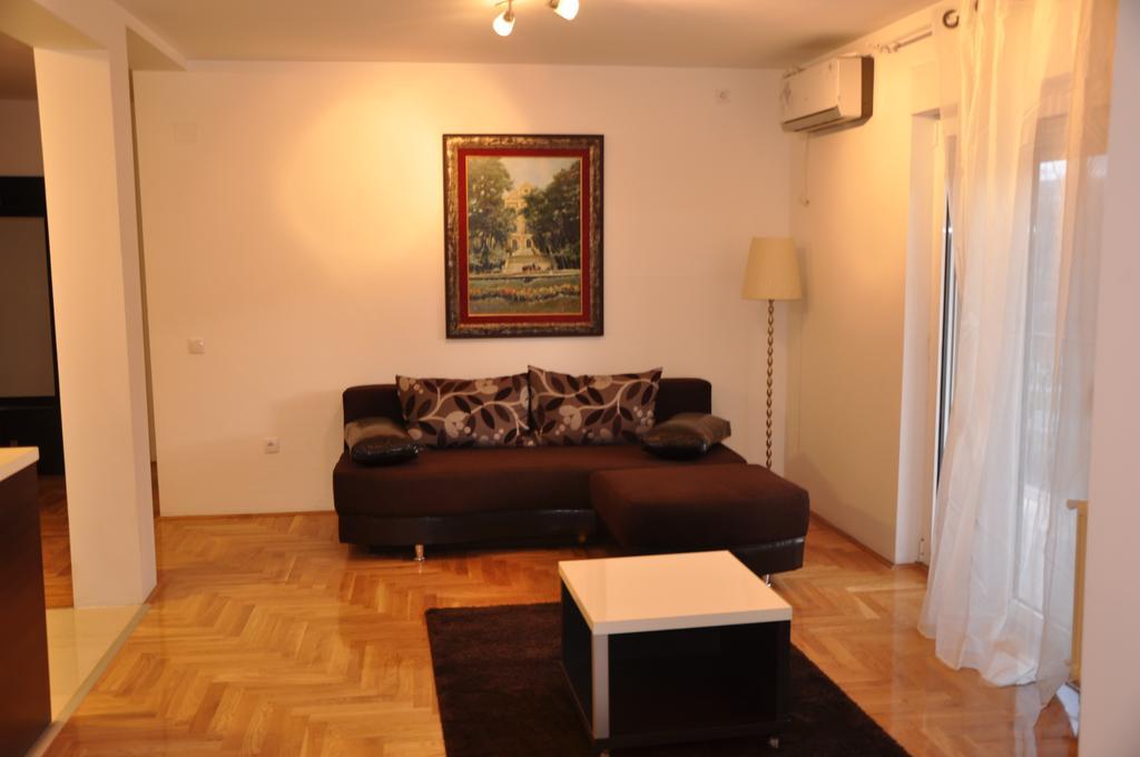 Park Srce Apartments Arandjelovac Rum bild