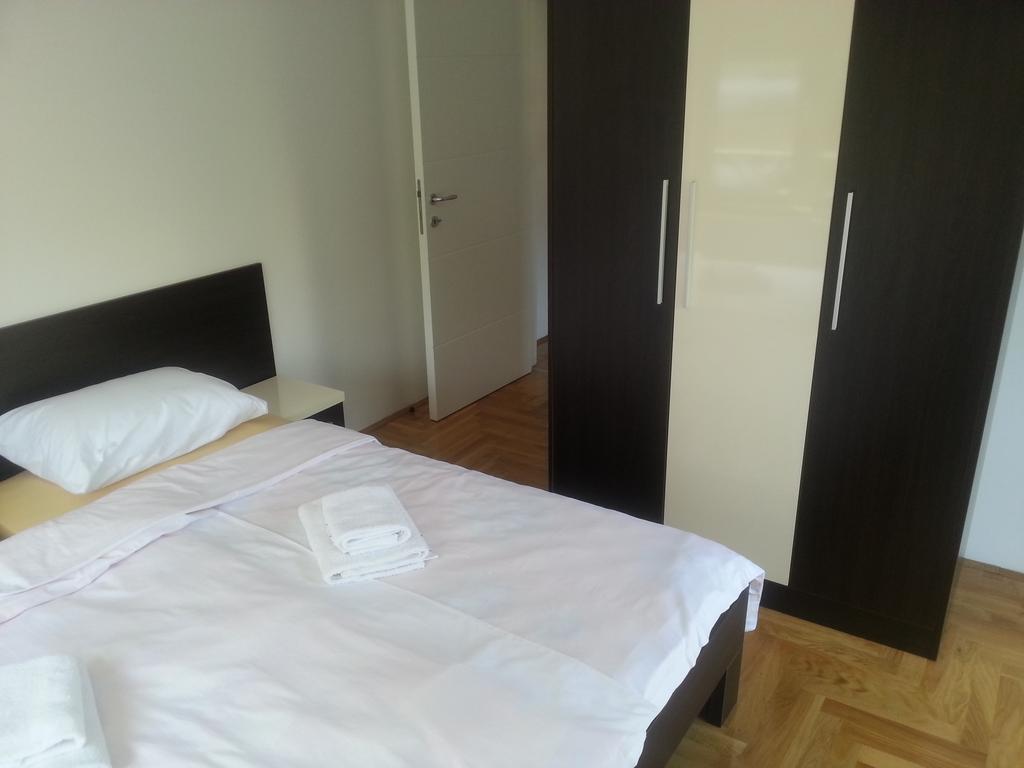 Park Srce Apartments Arandjelovac Rum bild